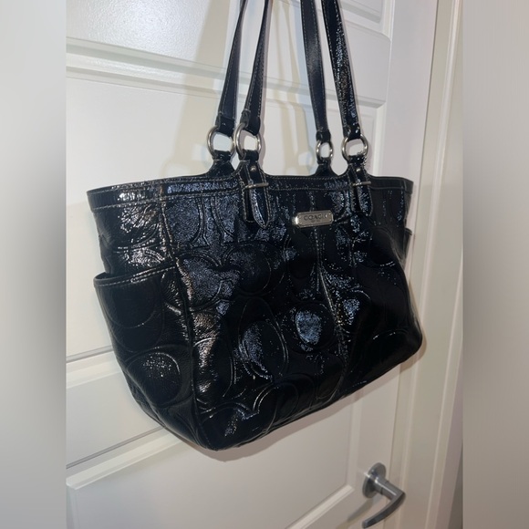 COACH Black Leather Medium Sized Tote Purse - Picture 4 of 13